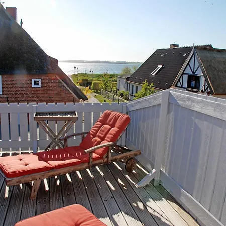 Ferienhaus Und _appartements In Ne Lancken-Granitz